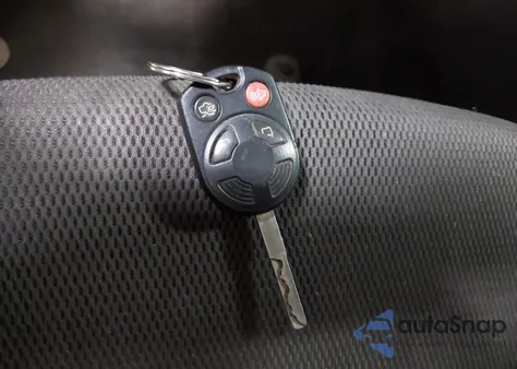 2013 Ford Focus S из США, поврежденный, VIN 1FADP3E29DL148702